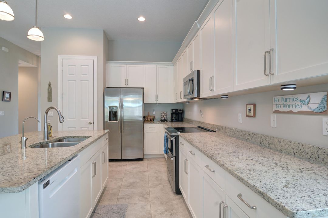 For Sale: $539,000 (3 beds, 2 baths, 1832 Square Feet)