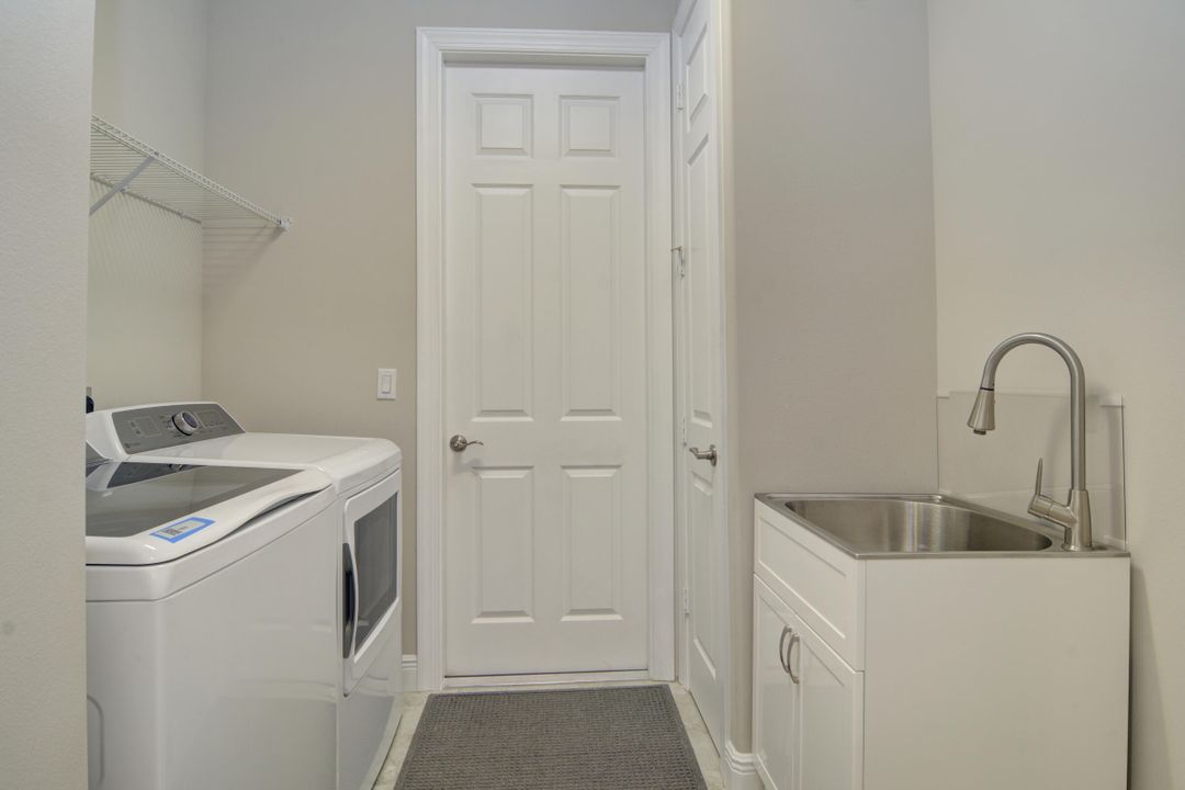 For Sale: $539,000 (3 beds, 2 baths, 1832 Square Feet)