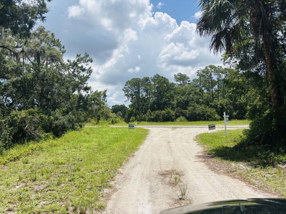 For Sale: $799,000 (3 beds, 2 baths, 1569 Square Feet)