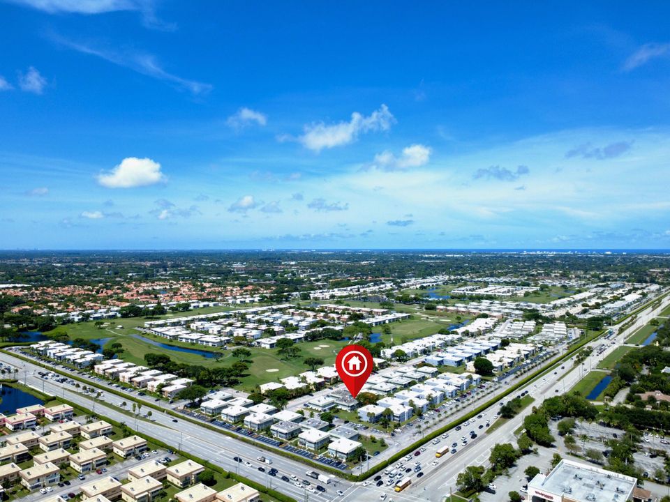 For Sale: $104,999 (2 beds, 2 baths, 880 Square Feet)