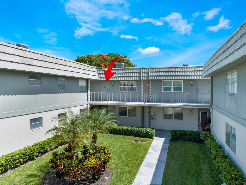 For Sale: $104,999 (2 beds, 2 baths, 880 Square Feet)