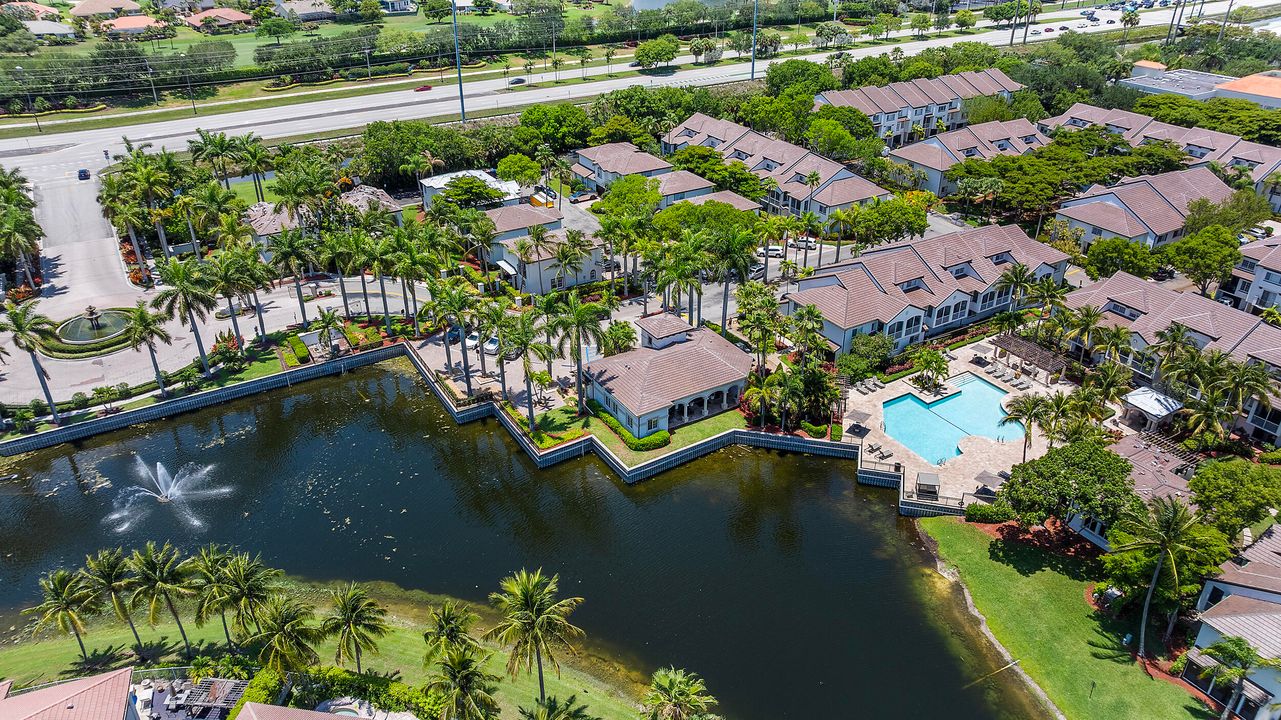 合同活跃: $1,299,000 (5 贝兹, 4 浴室, 4139 平方英尺)