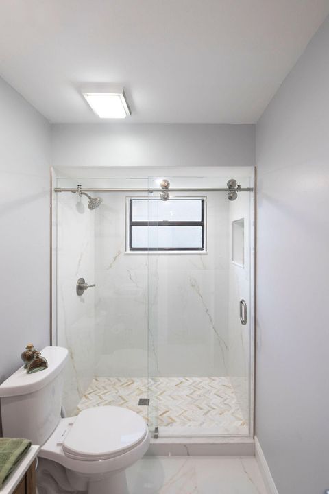 En Venta: $360,000 (2 camas, 2 baños, 1711 Pies cuadrados)