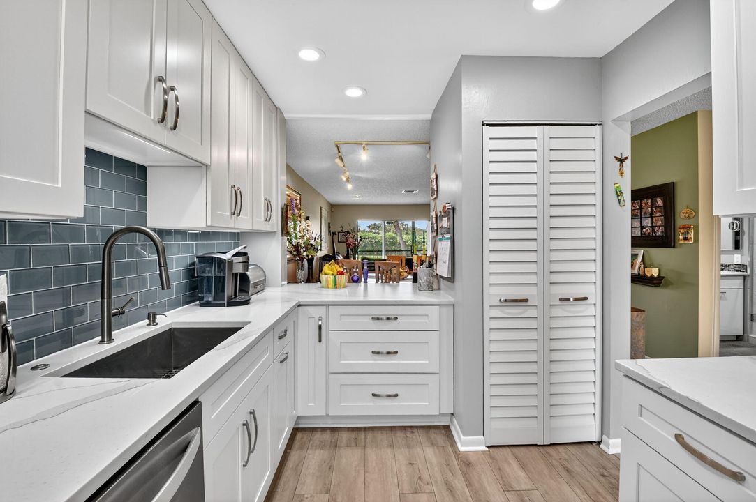 For Sale: $5,000 (2 beds, 2 baths, 1383 Square Feet)