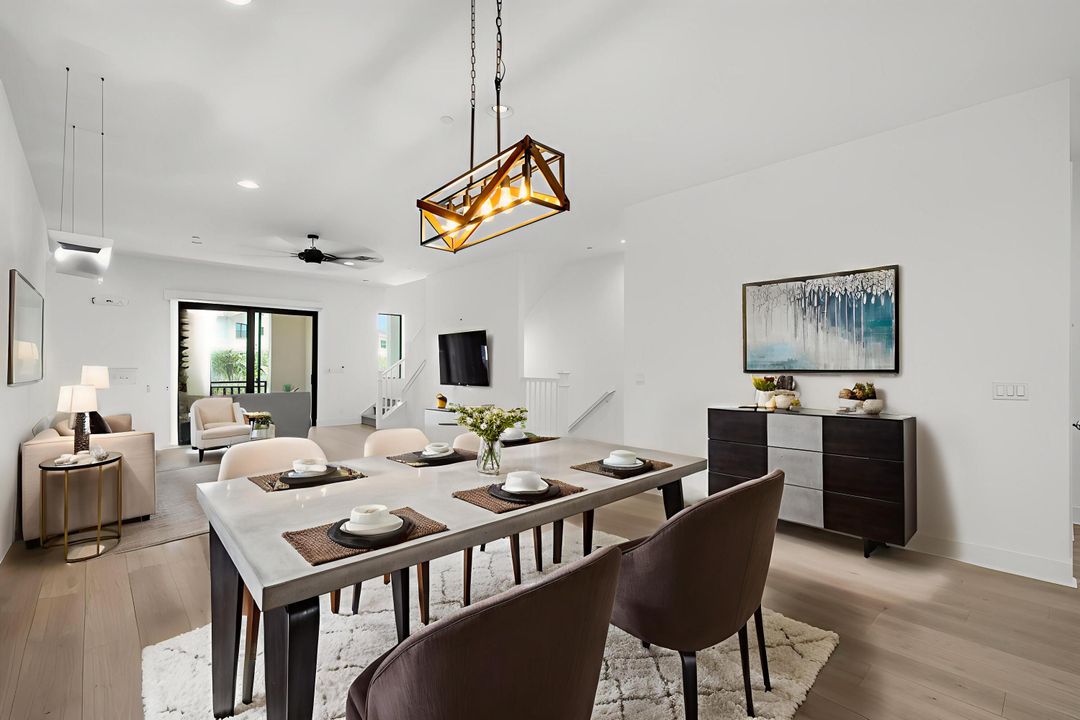 En Venta: $950,000 (4 camas, 3 baños, 2750 Pies cuadrados)