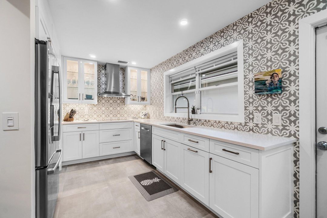 Activo con contrato: $10,000 (3 camas, 3 baños, 1700 Pies cuadrados)