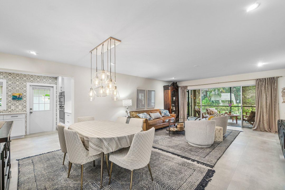 Activo con contrato: $10,000 (3 camas, 3 baños, 1700 Pies cuadrados)