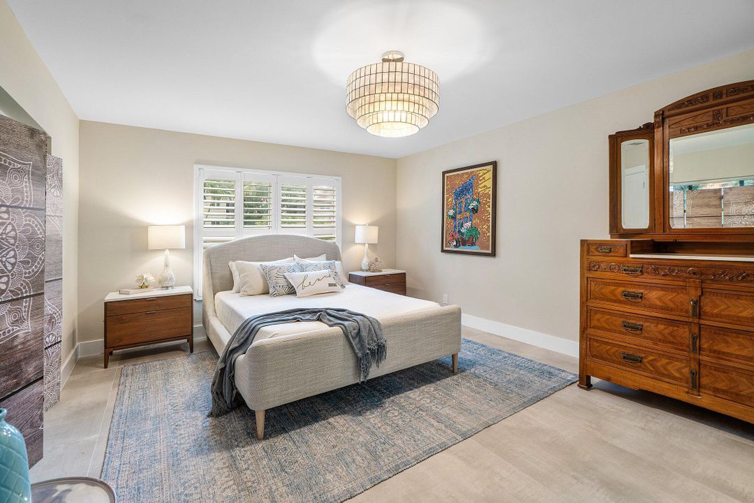 Activo con contrato: $10,000 (3 camas, 3 baños, 1700 Pies cuadrados)