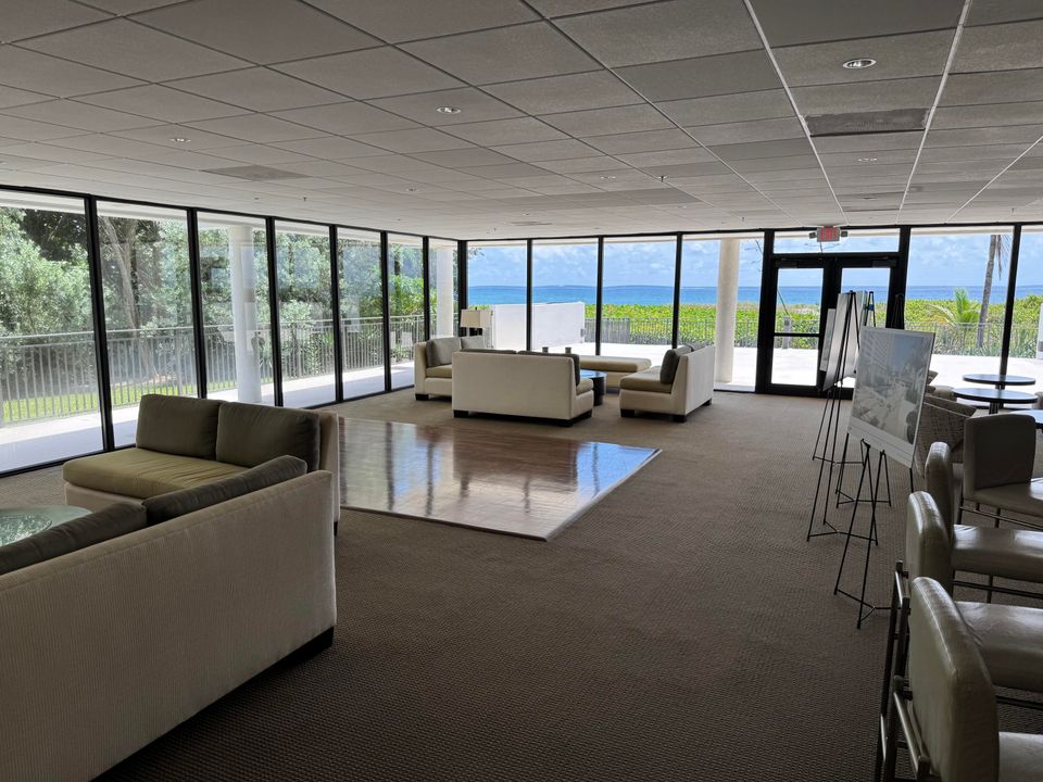 合同活跃: $1,399,000 (2 贝兹, 2 浴室, 1627 平方英尺)