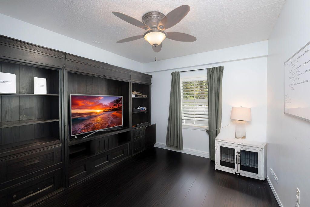 En Venta: $1,149,000 (4 camas, 3 baños, 2826 Pies cuadrados)