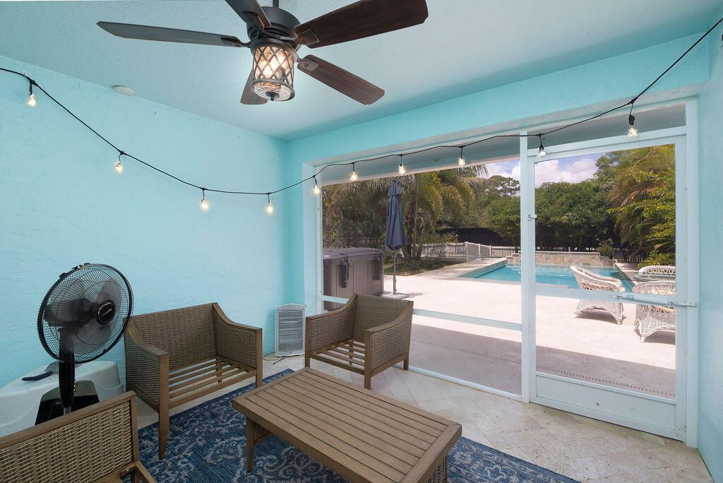 En Venta: $1,149,000 (4 camas, 3 baños, 2826 Pies cuadrados)