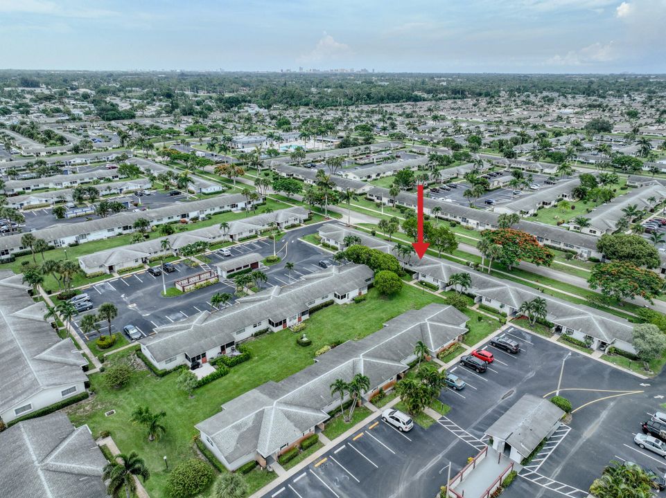 Active With Contract: $90,000 (1 beds, 1 baths, 611 Square Feet)