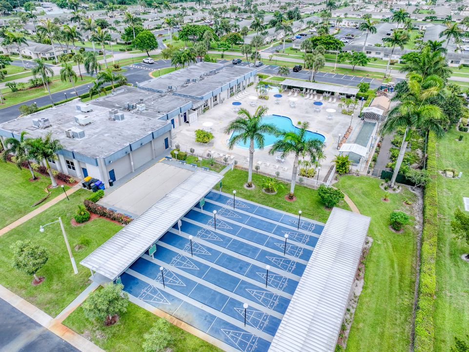 Active With Contract: $90,000 (1 beds, 1 baths, 611 Square Feet)