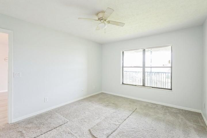 出租: $1,950 (2 贝兹, 2 浴室, 969 平方英尺)