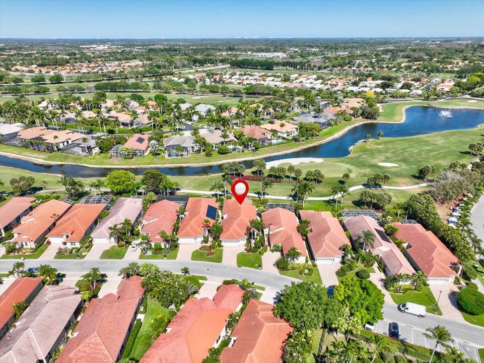 Vendido Recientemente: $459,999 (3 camas, 3 baños, 2606 Pies cuadrados)