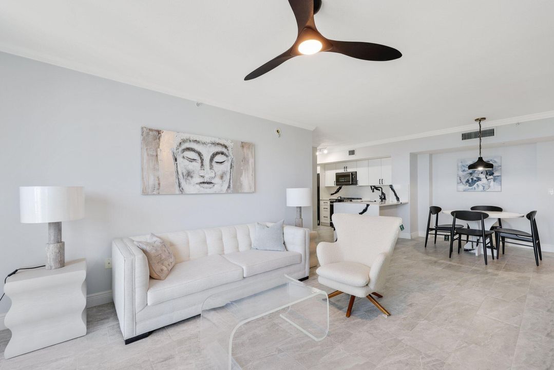 Activo con contrato: $699,900 (2 camas, 2 baños, 1155 Pies cuadrados)