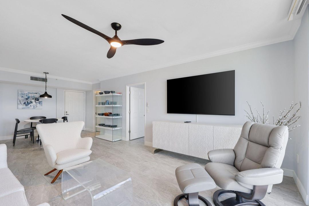 Activo con contrato: $699,900 (2 camas, 2 baños, 1155 Pies cuadrados)