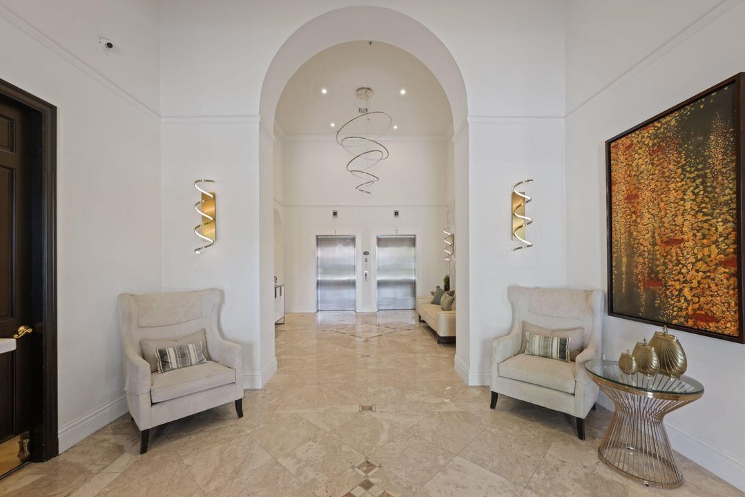 Activo con contrato: $699,900 (2 camas, 2 baños, 1155 Pies cuadrados)