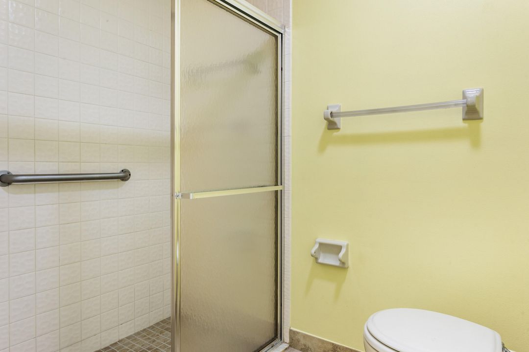 待售: $259,000 (2 贝兹, 2 浴室, 1299 平方英尺)