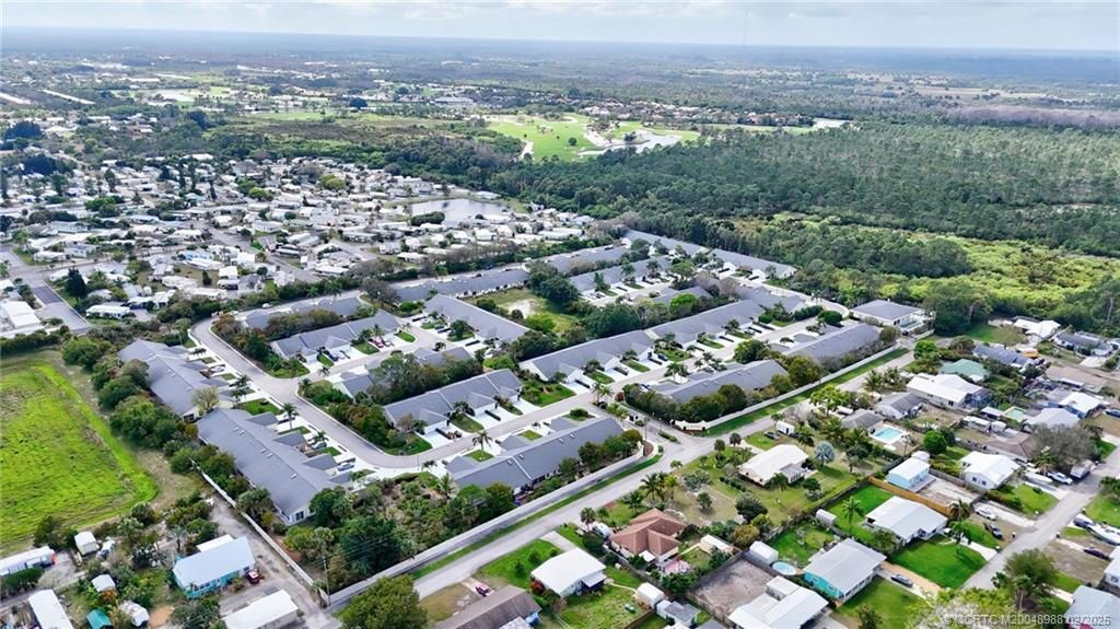 待售: $259,000 (2 贝兹, 2 浴室, 1299 平方英尺)