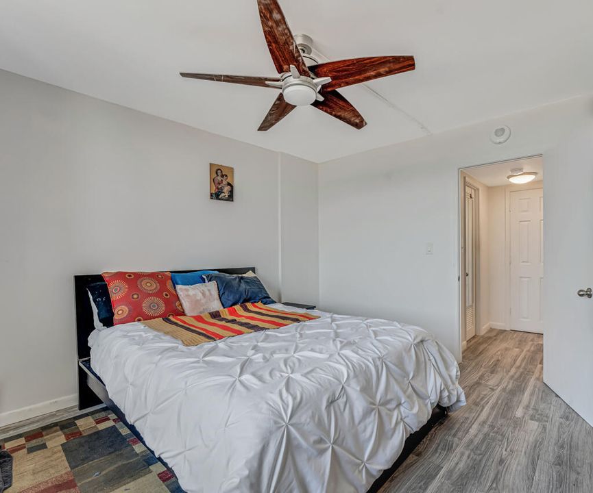 For Sale: $165,000 (1 beds, 1 baths, 630 Square Feet)