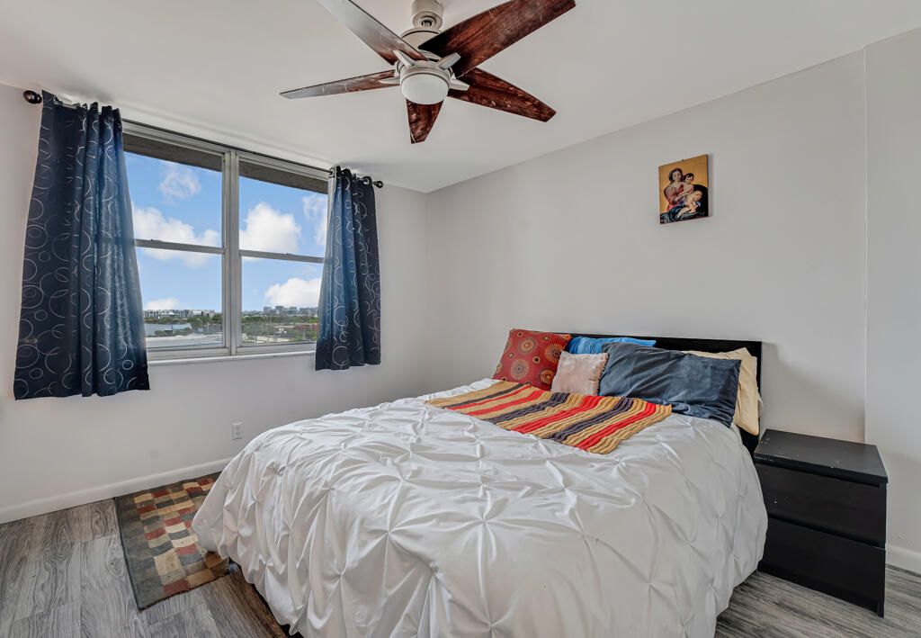 For Sale: $165,000 (1 beds, 1 baths, 630 Square Feet)