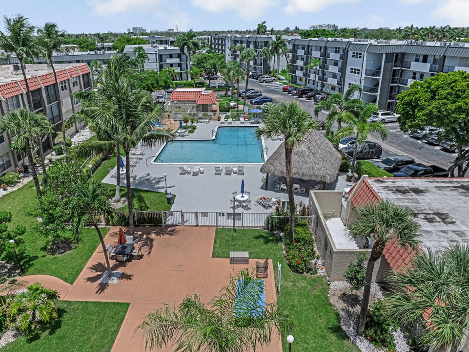 For Sale: $165,000 (1 beds, 1 baths, 630 Square Feet)