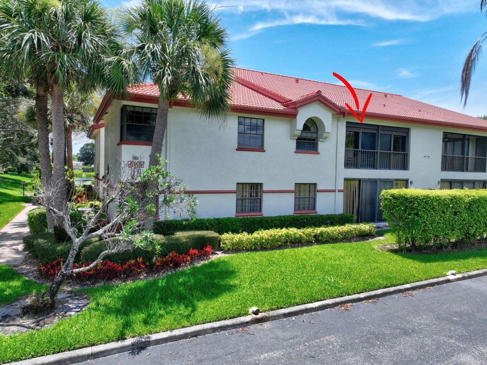 Active With Contract: $195,000 (3 beds, 2 baths, 1326 Square Feet)