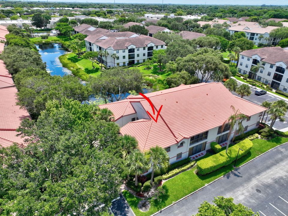 Active With Contract: $195,000 (3 beds, 2 baths, 1326 Square Feet)