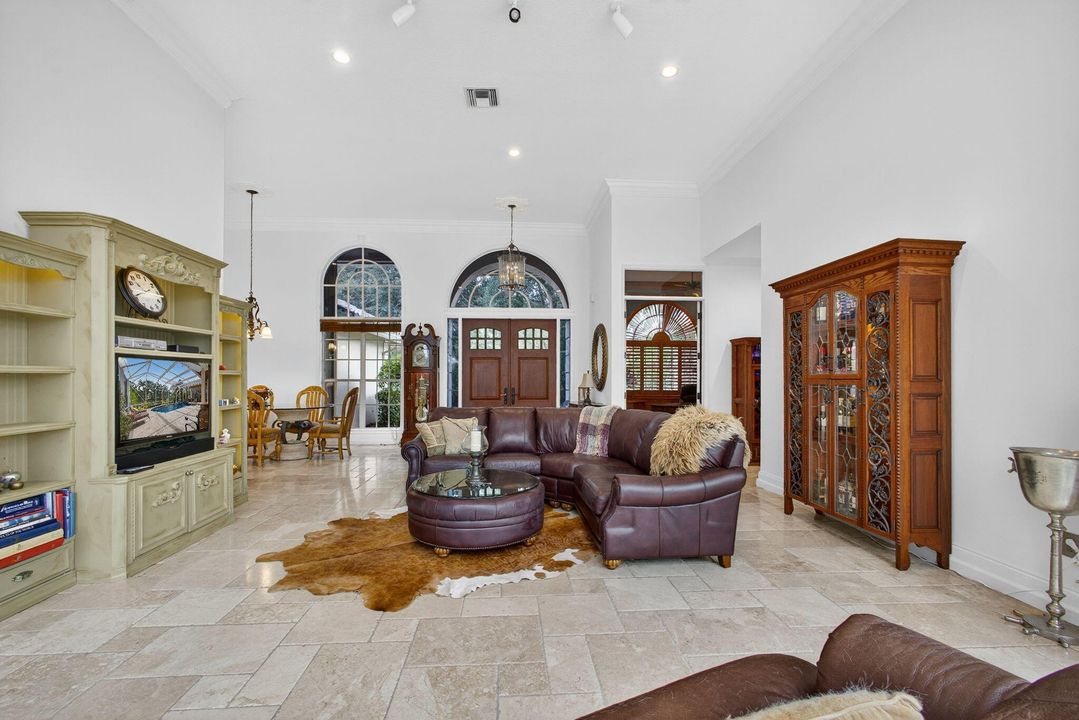 Active With Contract: $1,425,000 (4 beds, 3 baths, 2928 Square Feet)