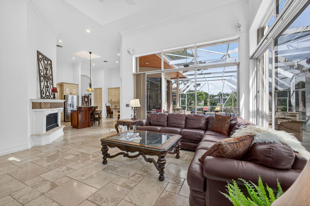 Active With Contract: $1,425,000 (4 beds, 3 baths, 2928 Square Feet)