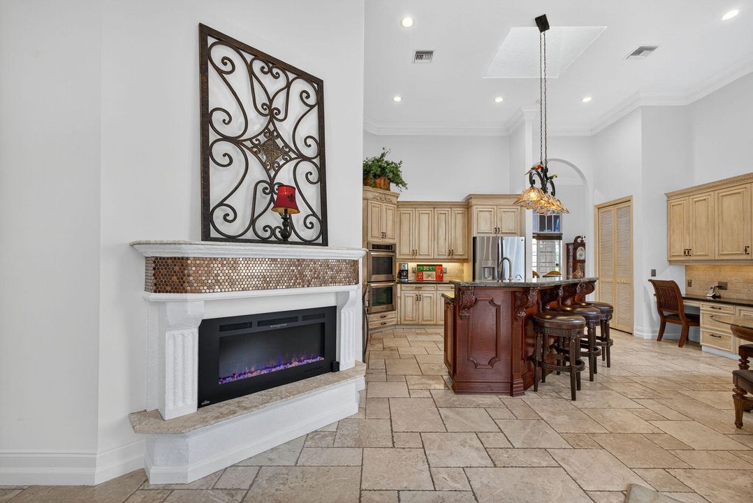 Active With Contract: $1,425,000 (4 beds, 3 baths, 2928 Square Feet)