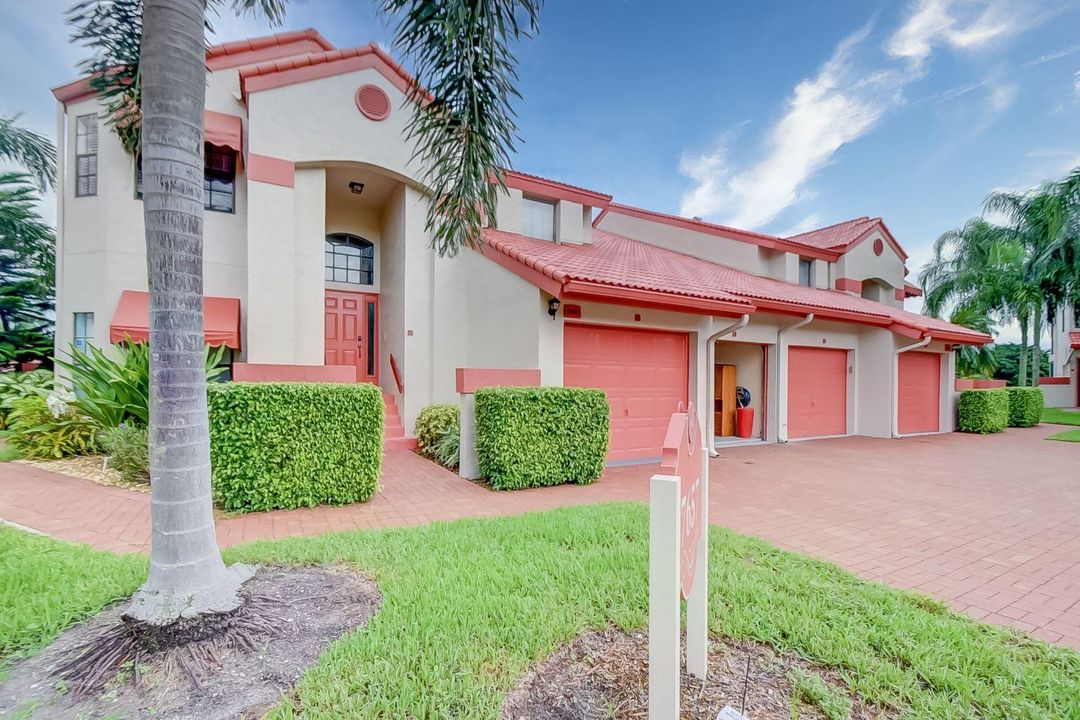 Active With Contract: $5,000 (3 beds, 2 baths, 1620 Square Feet)