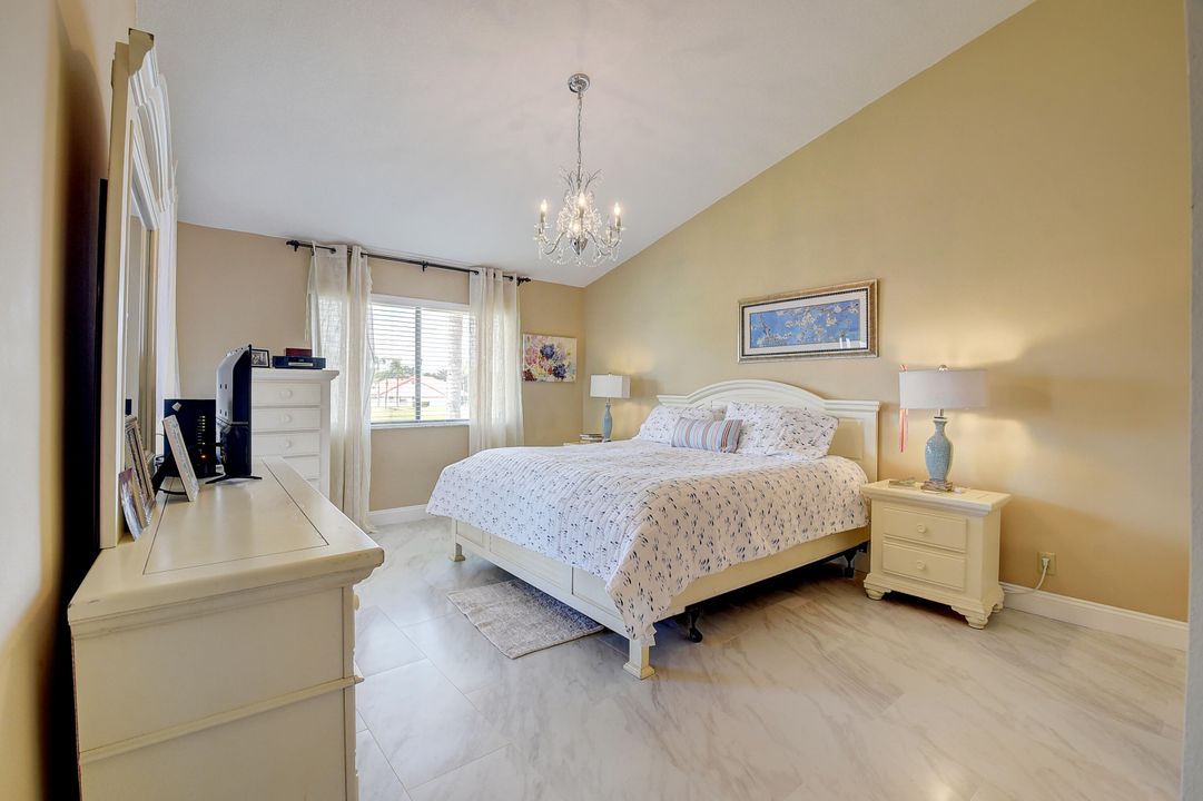 Active With Contract: $5,000 (3 beds, 2 baths, 1620 Square Feet)