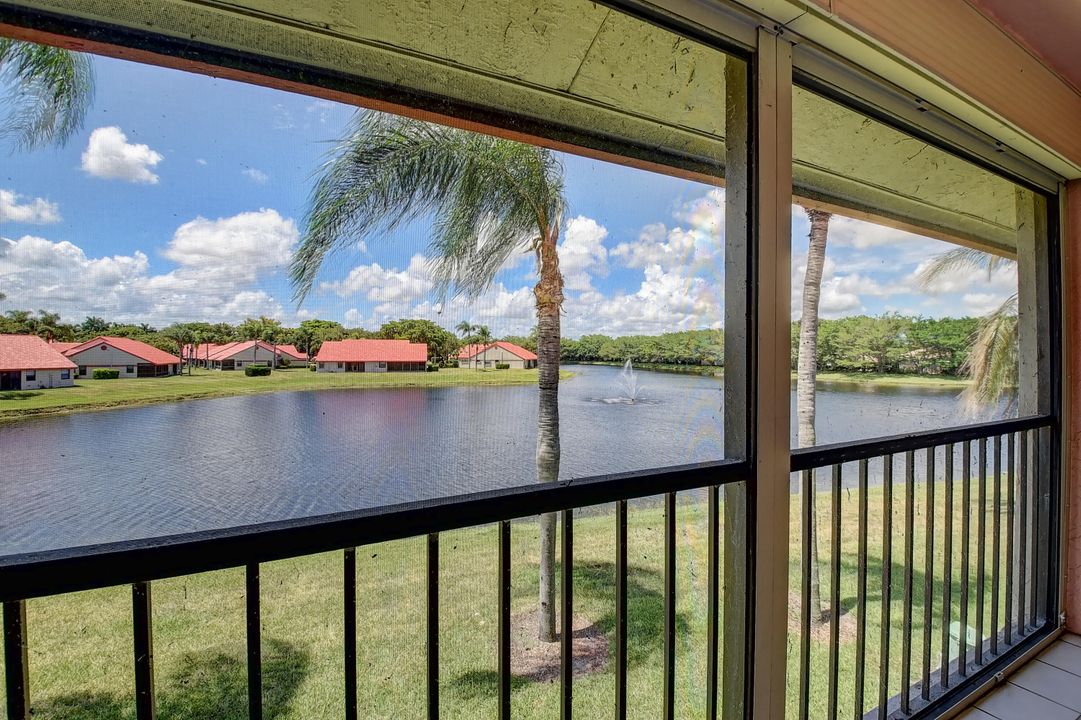 Active With Contract: $5,000 (3 beds, 2 baths, 1620 Square Feet)