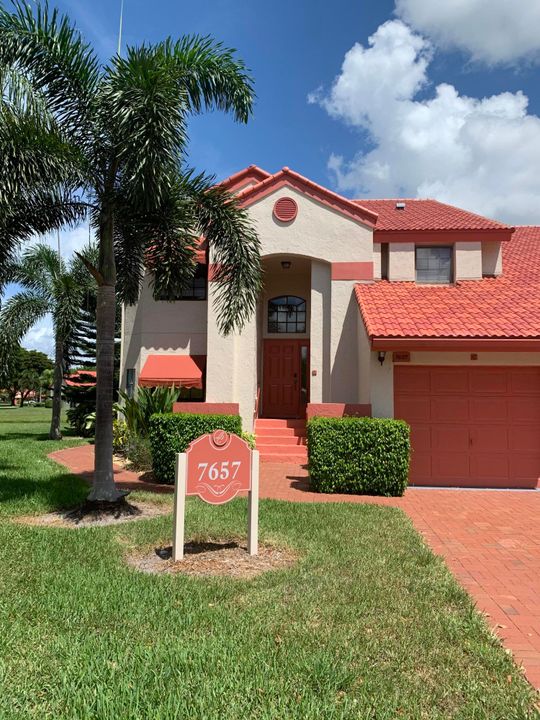 Active With Contract: $5,000 (3 beds, 2 baths, 1620 Square Feet)