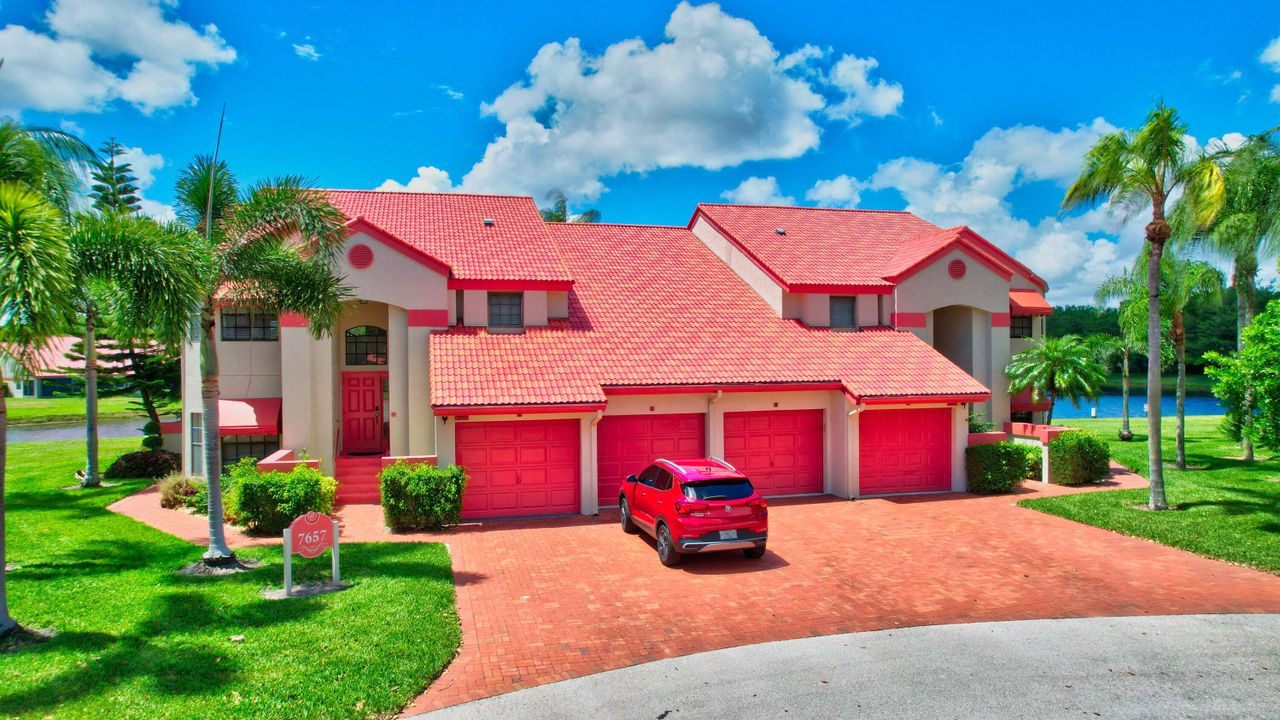 Active With Contract: $5,000 (3 beds, 2 baths, 1620 Square Feet)