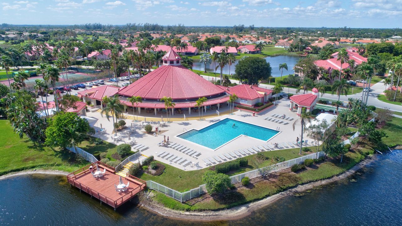 Active With Contract: $5,000 (3 beds, 2 baths, 1620 Square Feet)