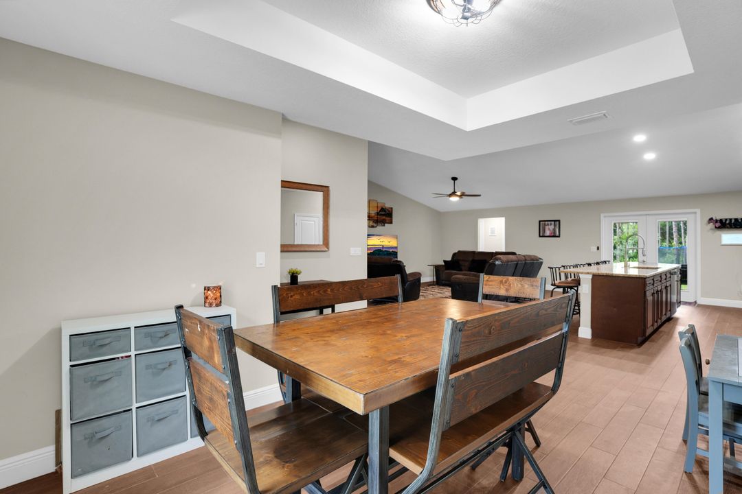 На продажу: $975,000 (4 спален, 3 ванн, 2418 Квадратных фут)