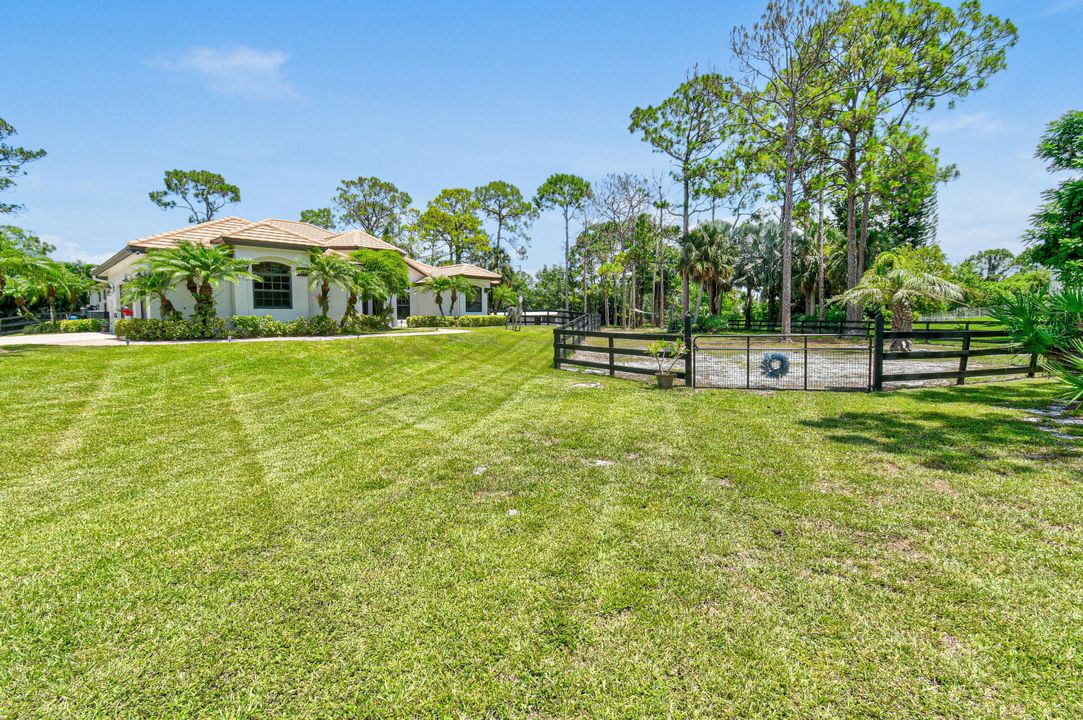 待售: $1,100,000 (4 贝兹, 3 浴室, 3002 平方英尺)