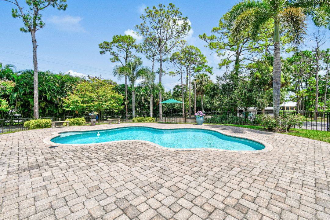 待售: $1,100,000 (4 贝兹, 3 浴室, 3002 平方英尺)