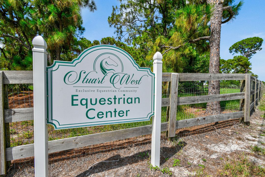 待售: $1,100,000 (4 贝兹, 3 浴室, 3002 平方英尺)