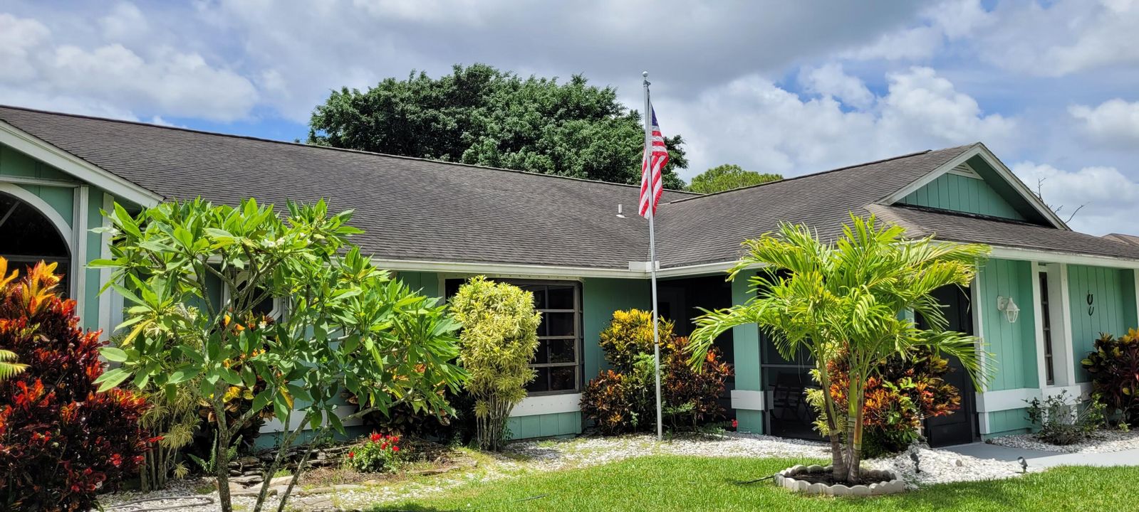 待售: $599,900 (3 贝兹, 2 浴室, 2319 平方英尺)