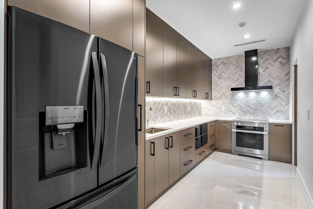 En Venta: $7,250,000 (7 camas, 7 baños, 7019 Pies cuadrados)