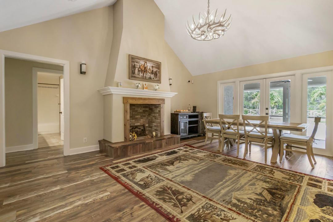 For Sale: $1,720,000 (4 beds, 2 baths, 2960 Square Feet)