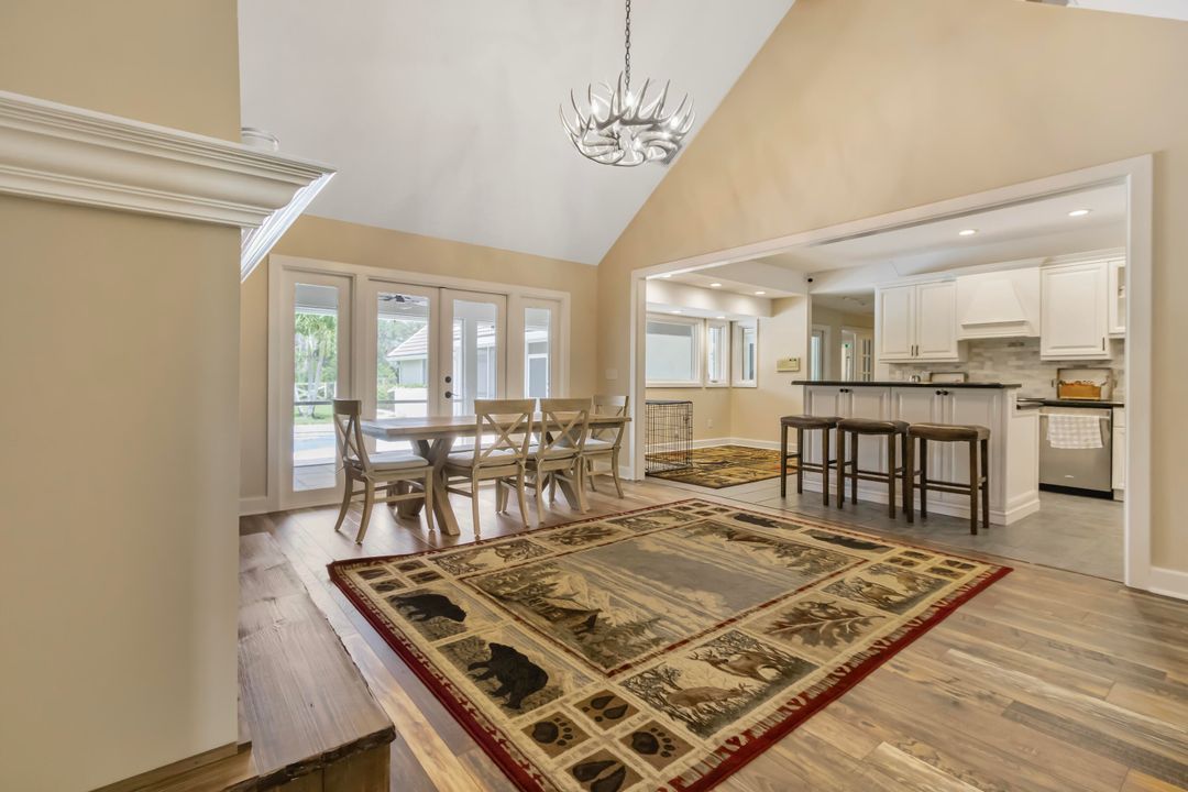 For Sale: $1,720,000 (4 beds, 2 baths, 2960 Square Feet)