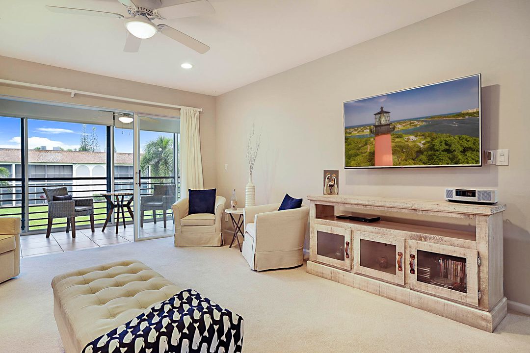 En Venta: $420,000 (2 camas, 2 baños, 1063 Pies cuadrados)