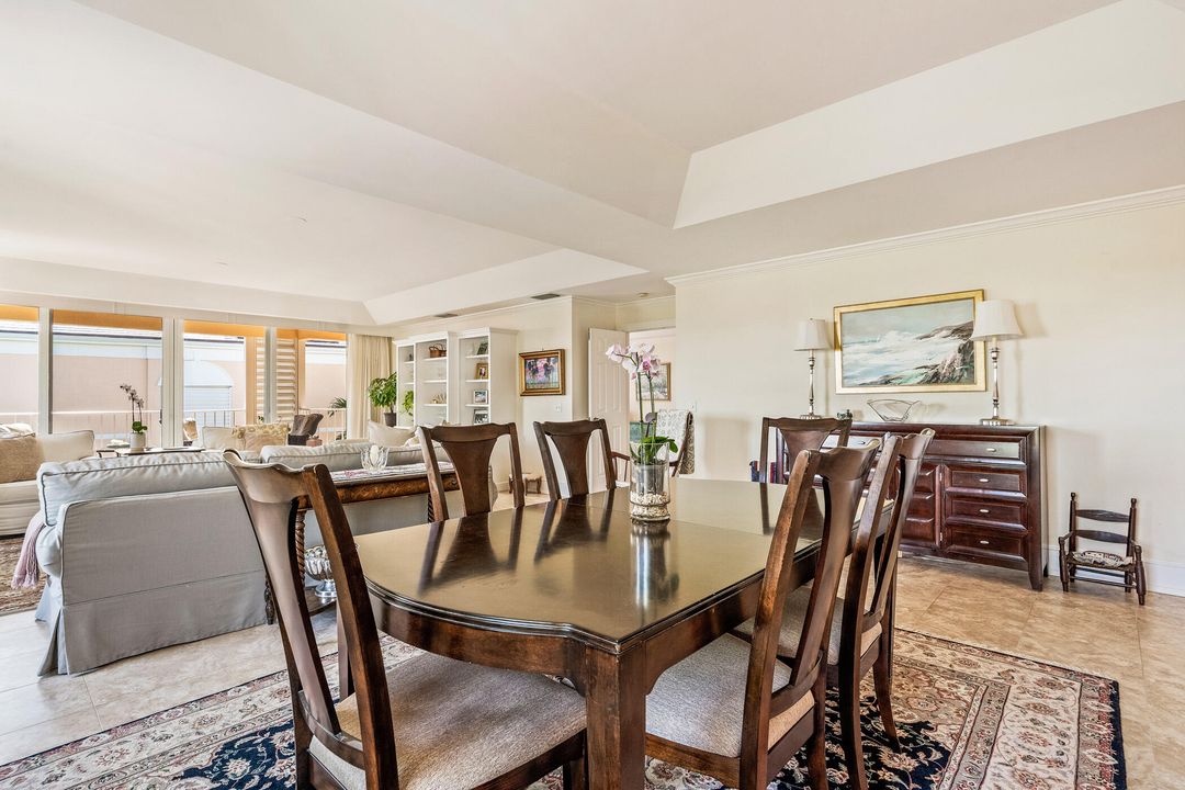 待售: $1,250,000 (3 贝兹, 2 浴室, 2632 平方英尺)