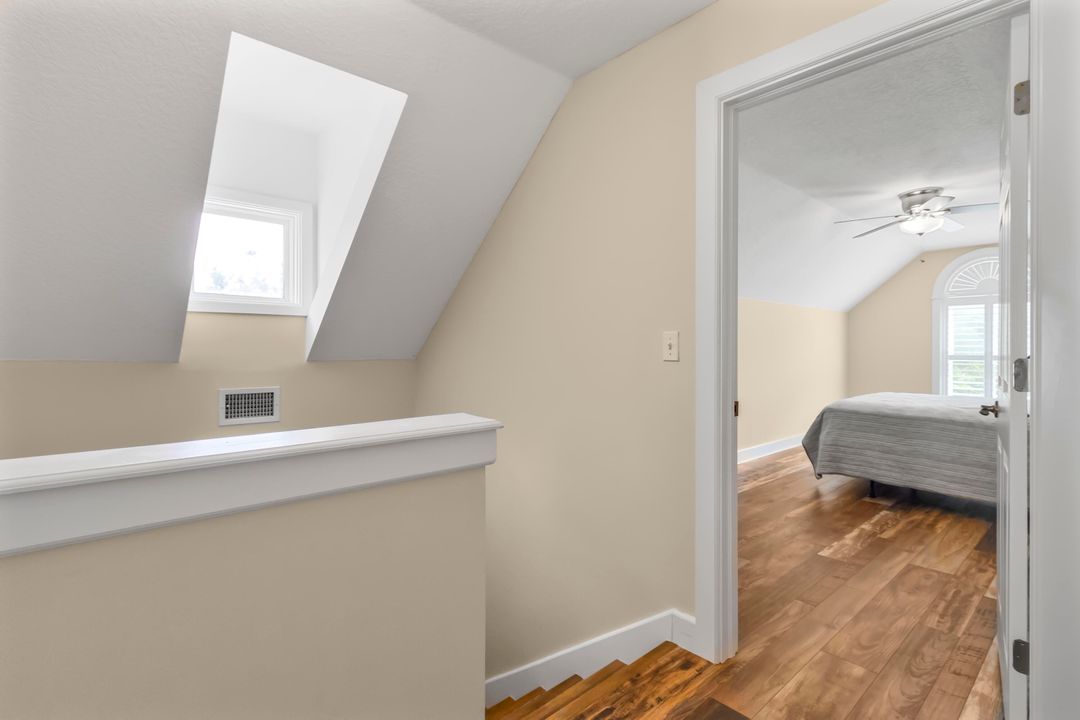 For Sale: $1,720,000 (4 beds, 2 baths, 2960 Square Feet)