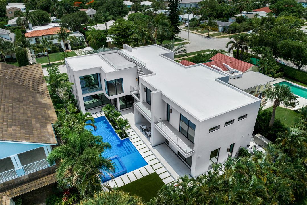 На продажу: $11,900,000 (5 спален, 7 ванн, 6774 Квадратных фут)